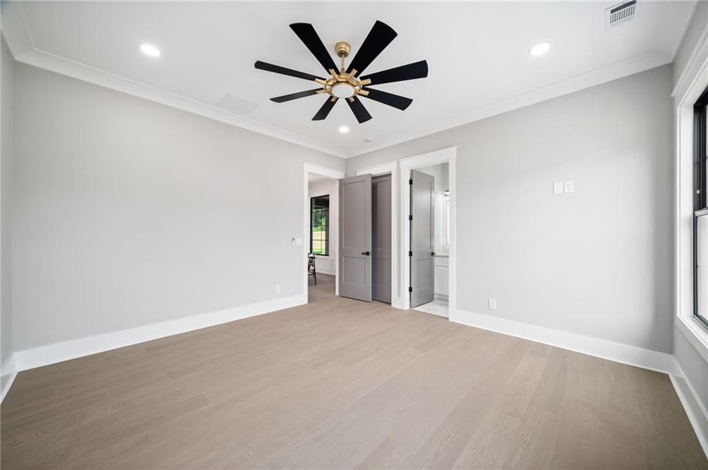 3275 Smithtown Road