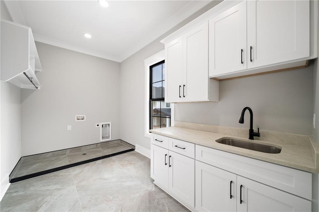 3275 Smithtown Road