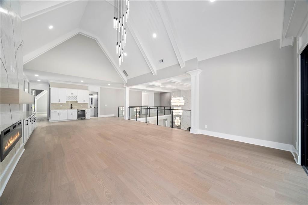 3275 Smithtown Road
