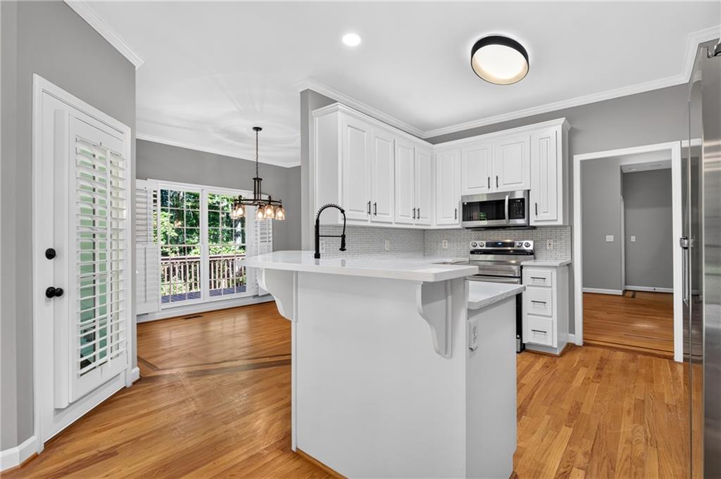 315 Thorntree Lane