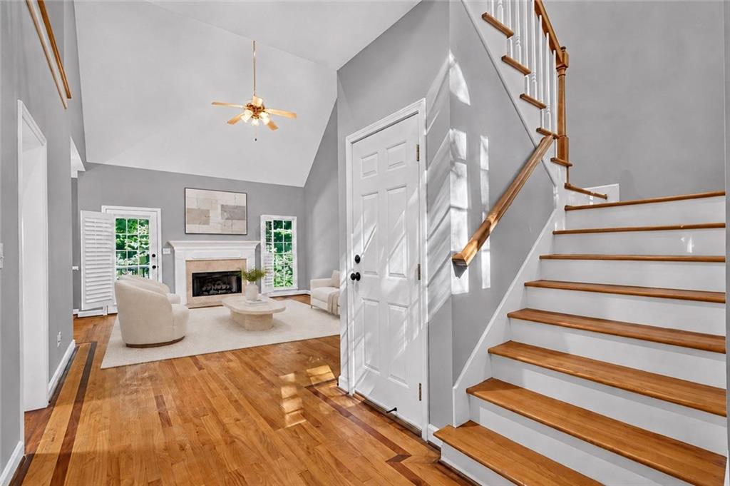 315 Thorntree Lane