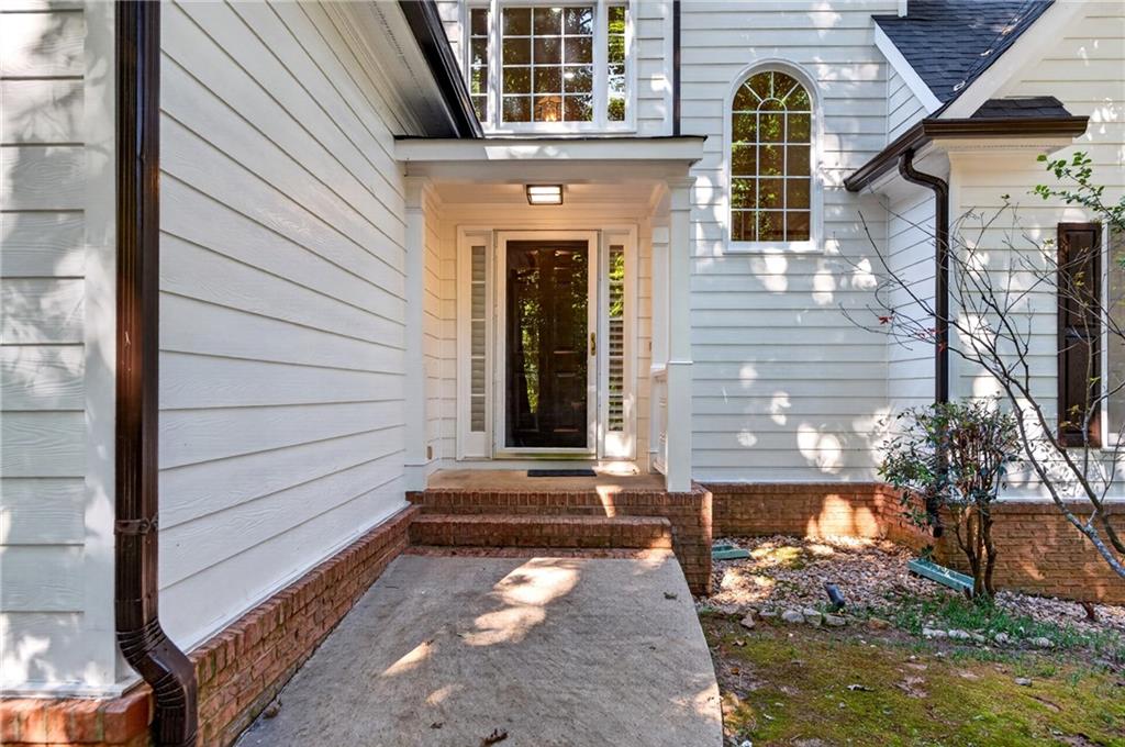 315 Thorntree Lane