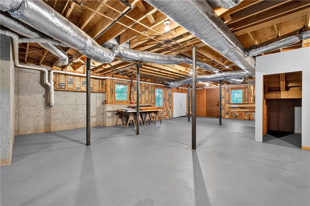 315 Thorntree Lane