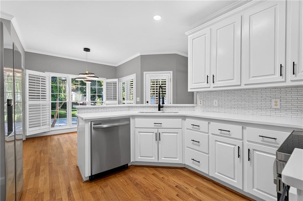 315 Thorntree Lane