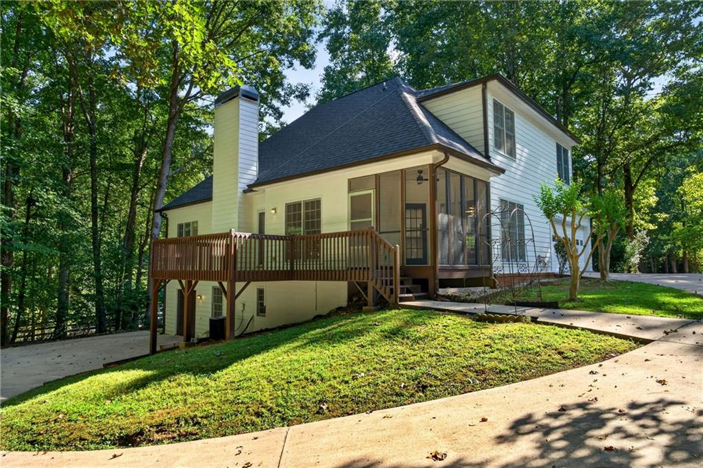 315 Thorntree Lane