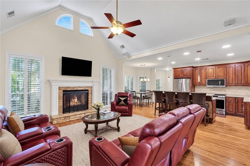 211 Graymist Path