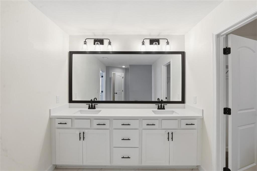 3723 Silvery Way