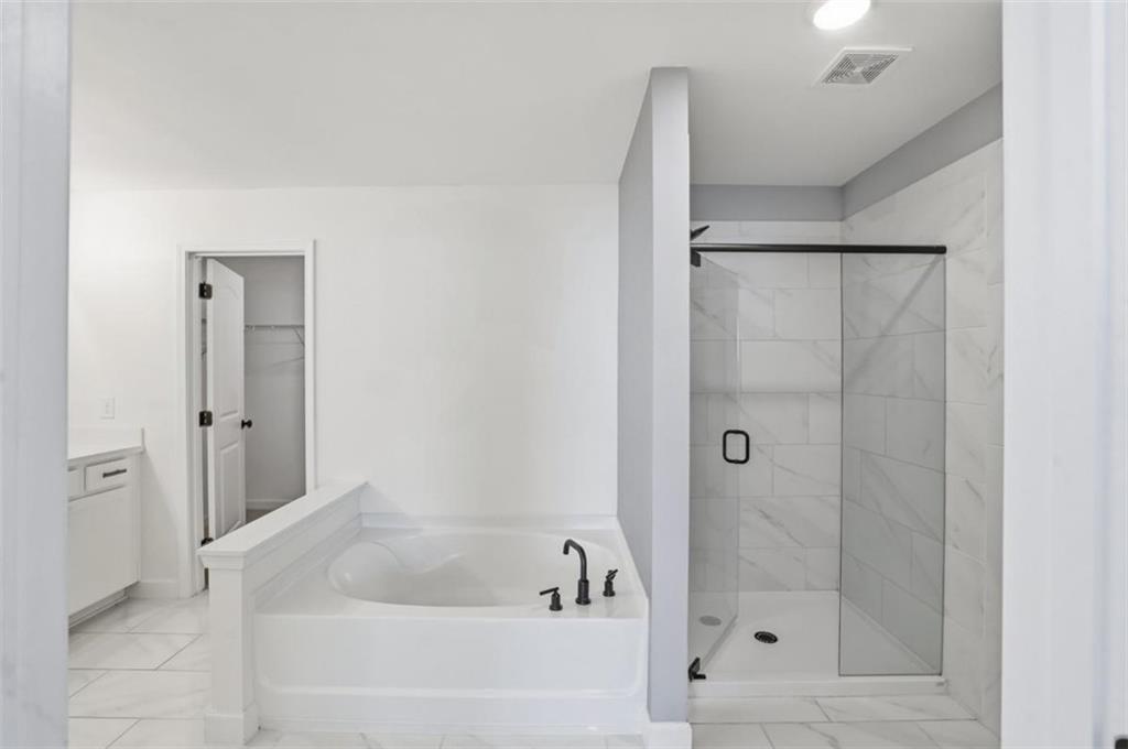 3723 Silvery Way