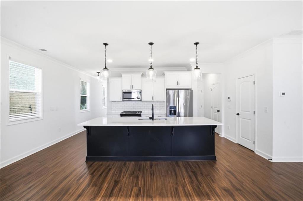 3723 Silvery Way