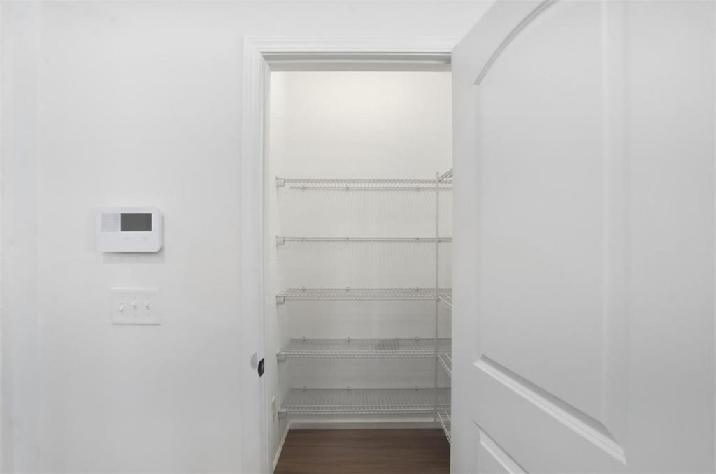 3723 Silvery Way