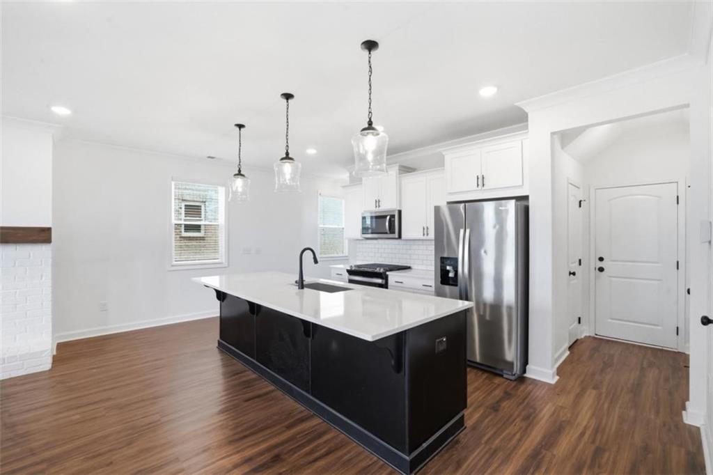 3723 Silvery Way