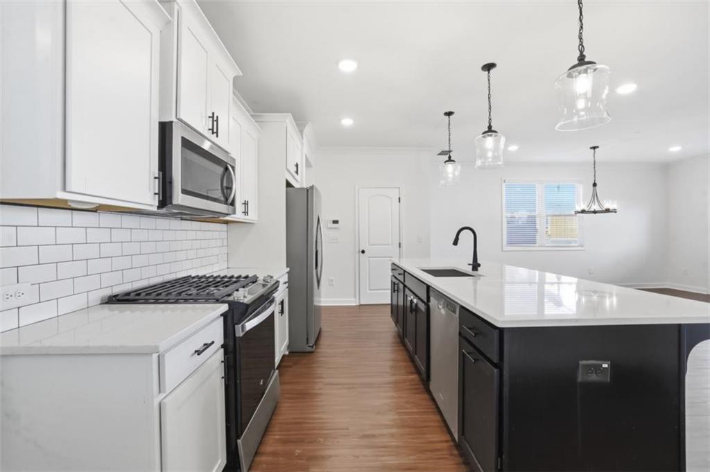 3723 Silvery Way