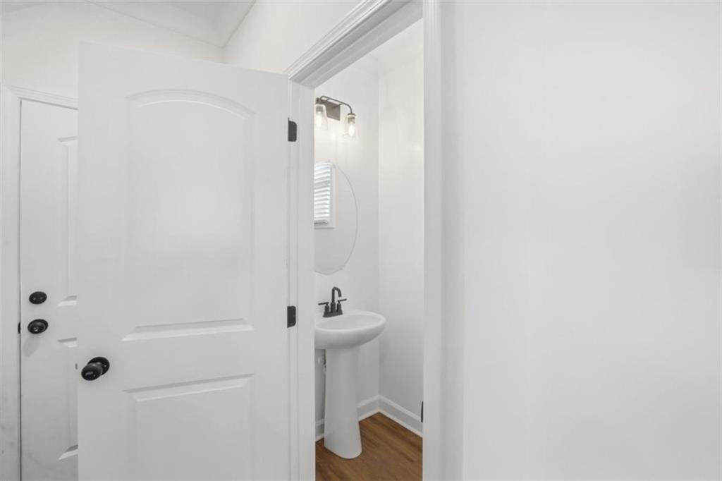 3723 Silvery Way