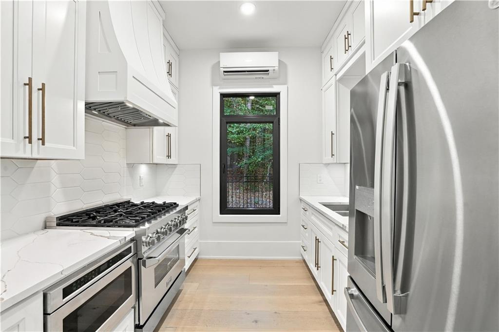 123 Russell Road