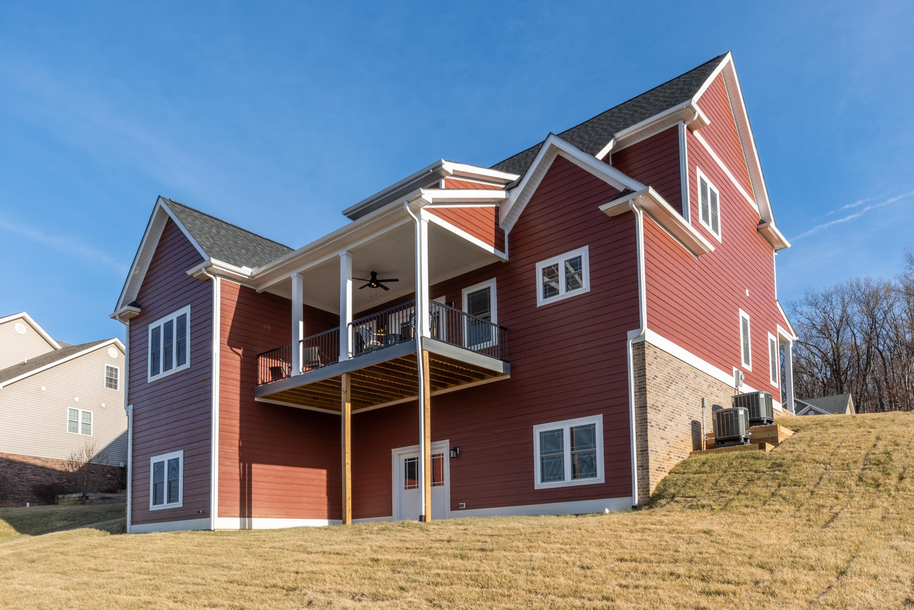 128 FAIRFIELD DR