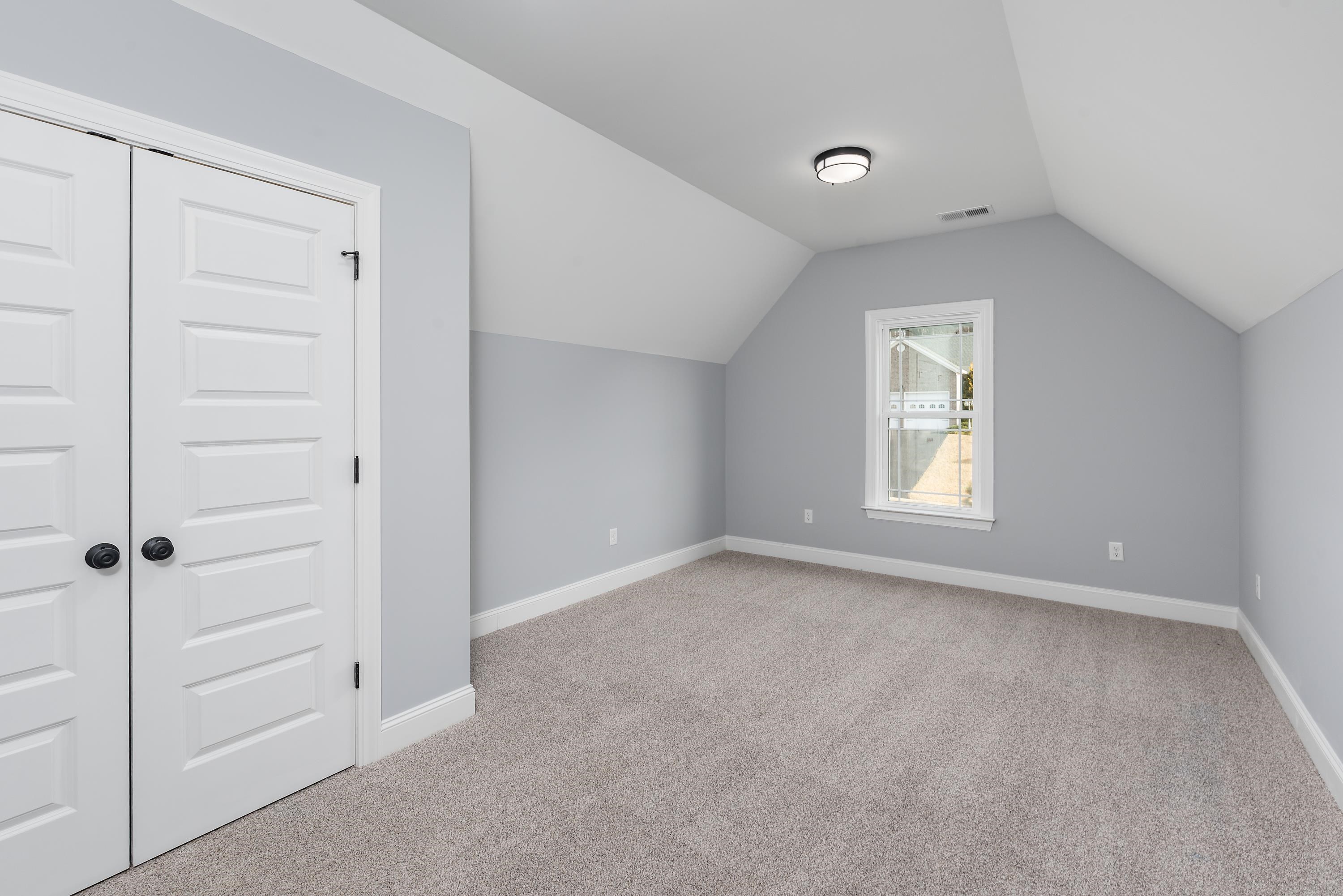 128 FAIRFIELD DR