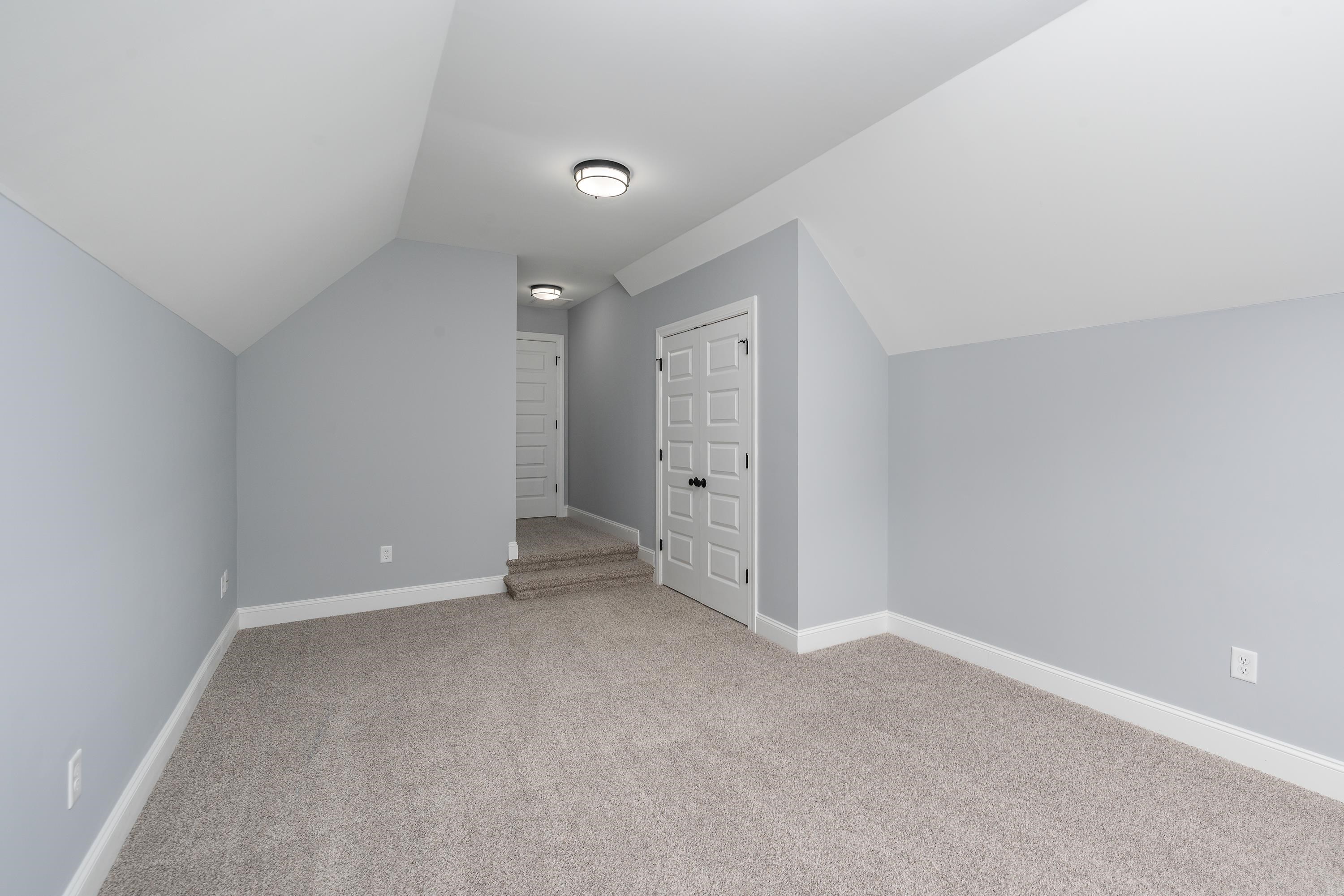 128 FAIRFIELD DR