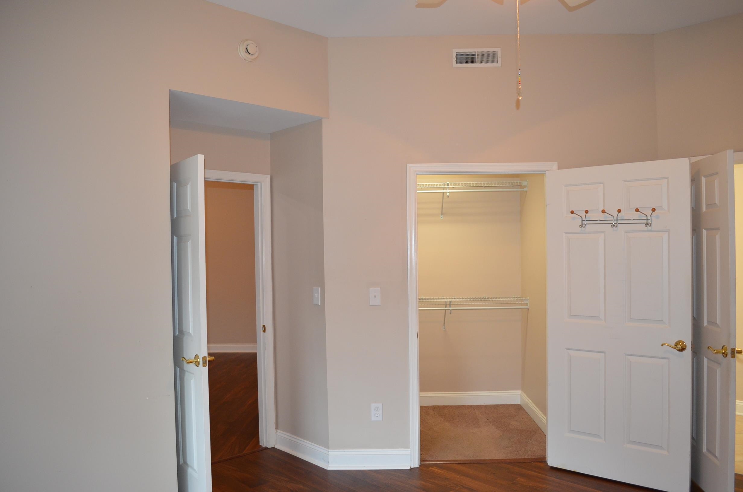 1410 N COALTER ST Unit: 101