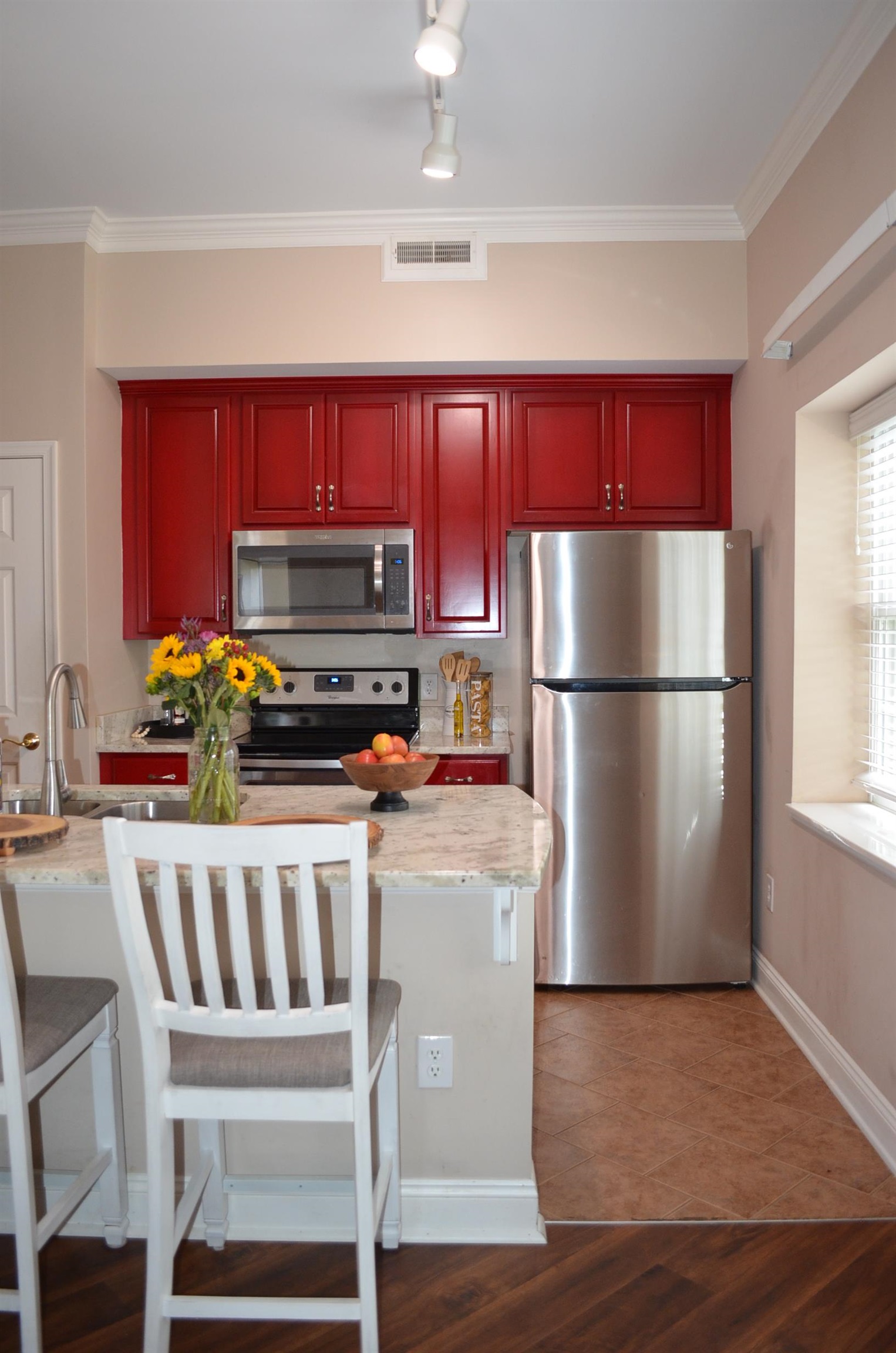 1410 N COALTER ST Unit: 101