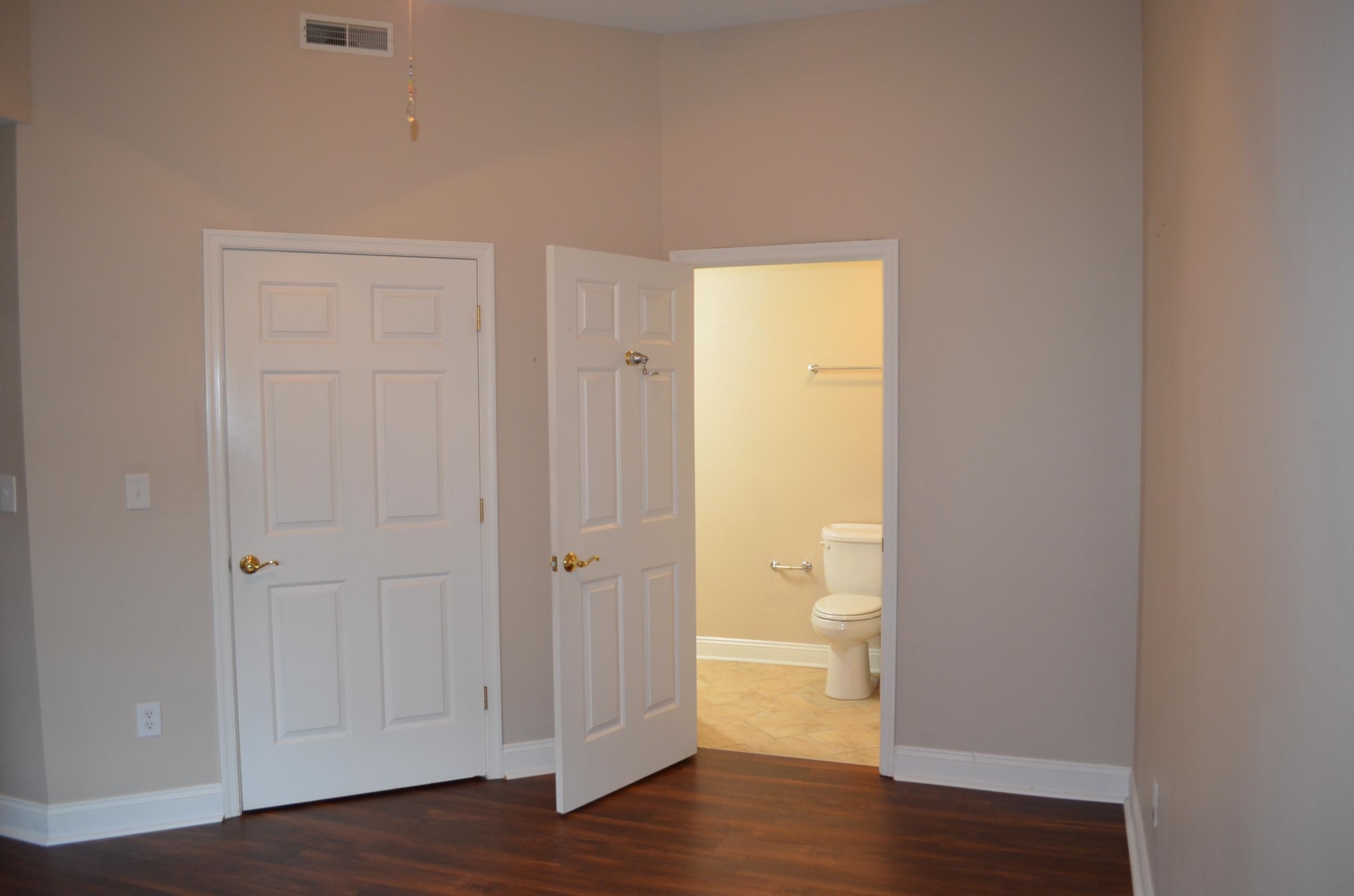 1410 N COALTER ST Unit: 101