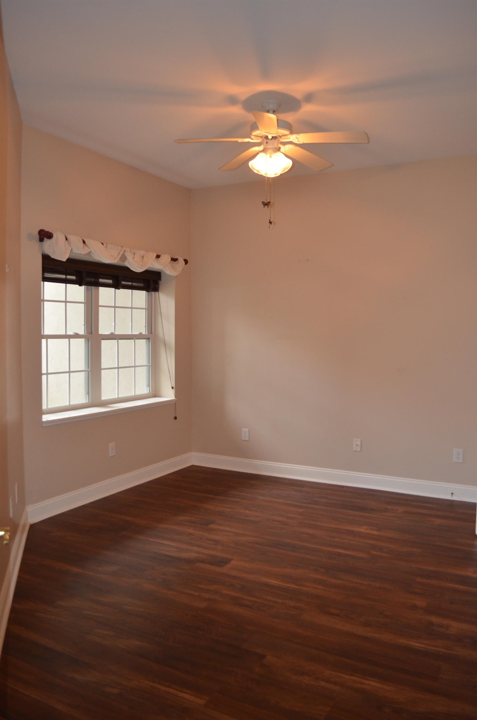 1410 N COALTER ST Unit: 101