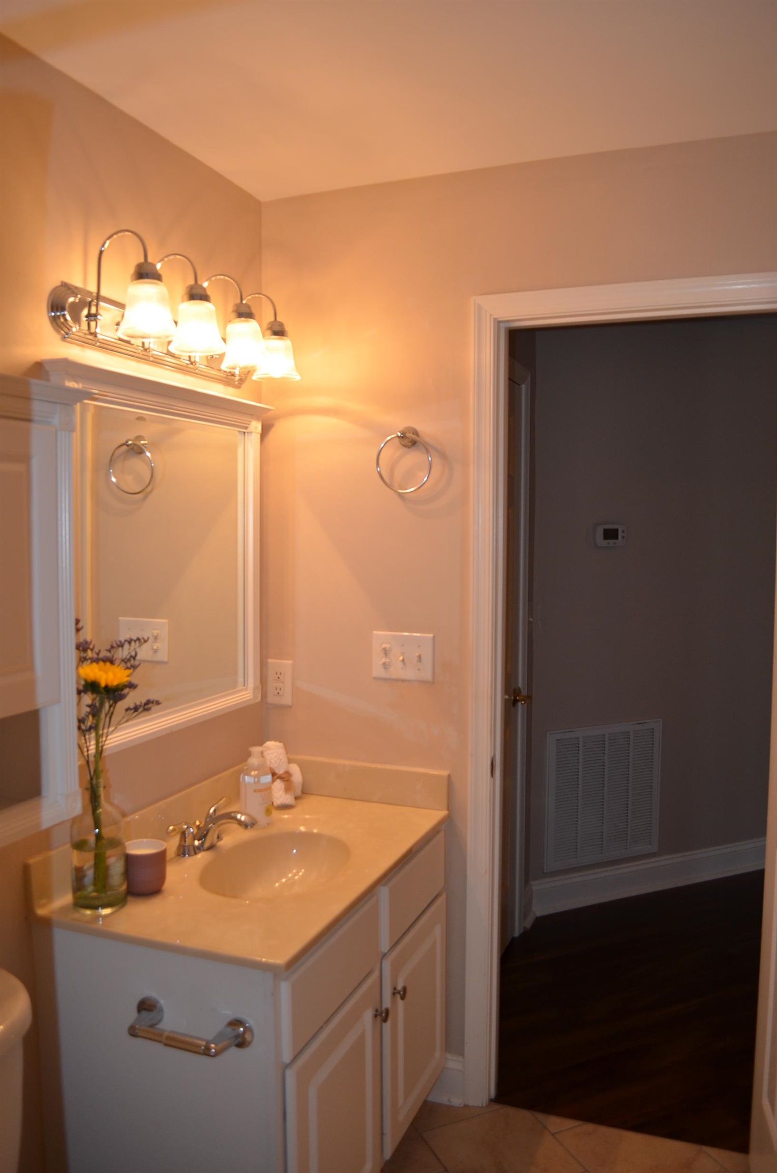 1410 N COALTER ST Unit: 101