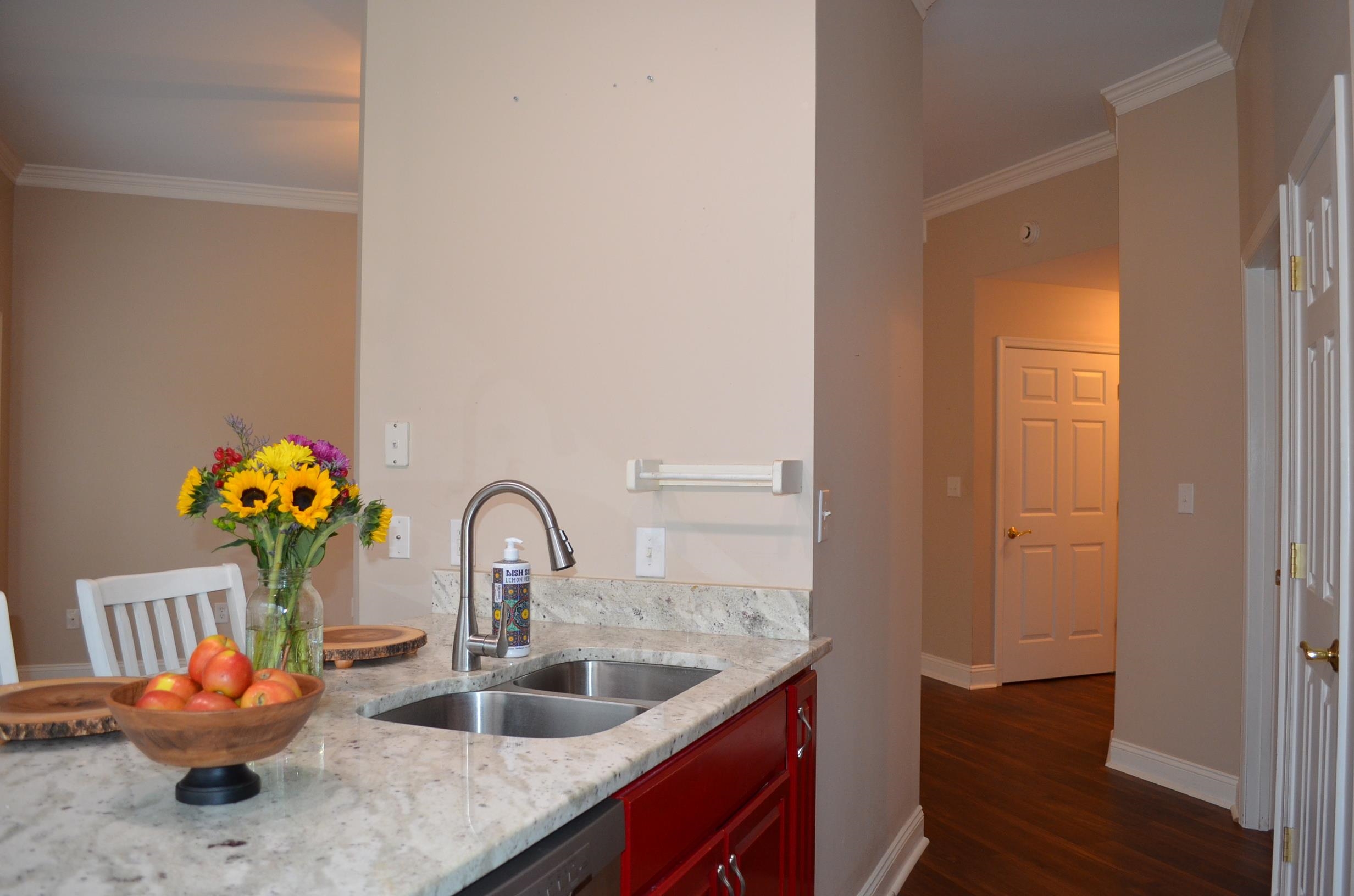 1410 N COALTER ST Unit: 101