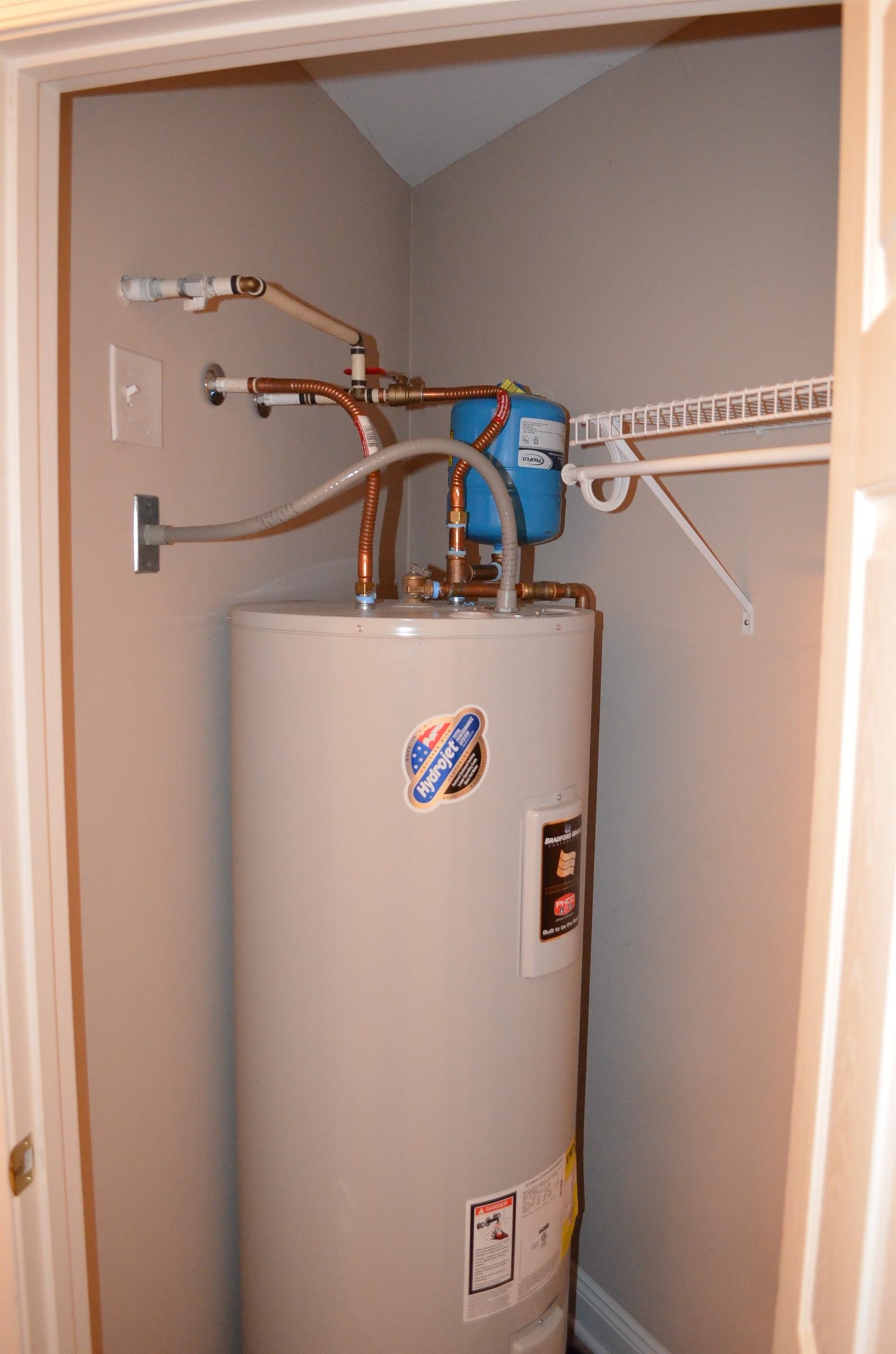 1410 N COALTER ST Unit: 101