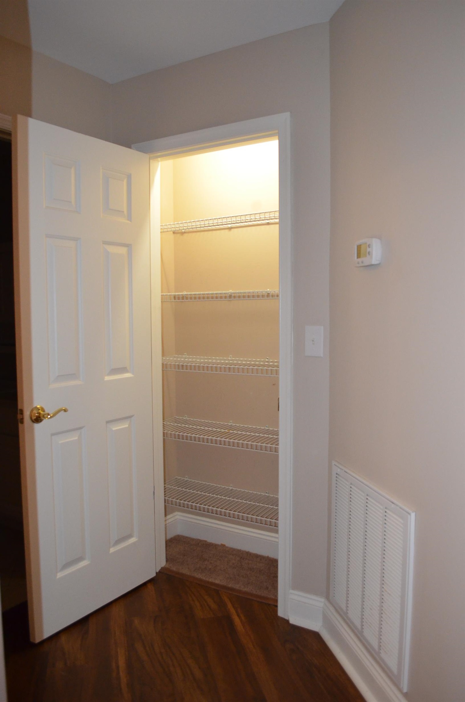 1410 N COALTER ST Unit: 101