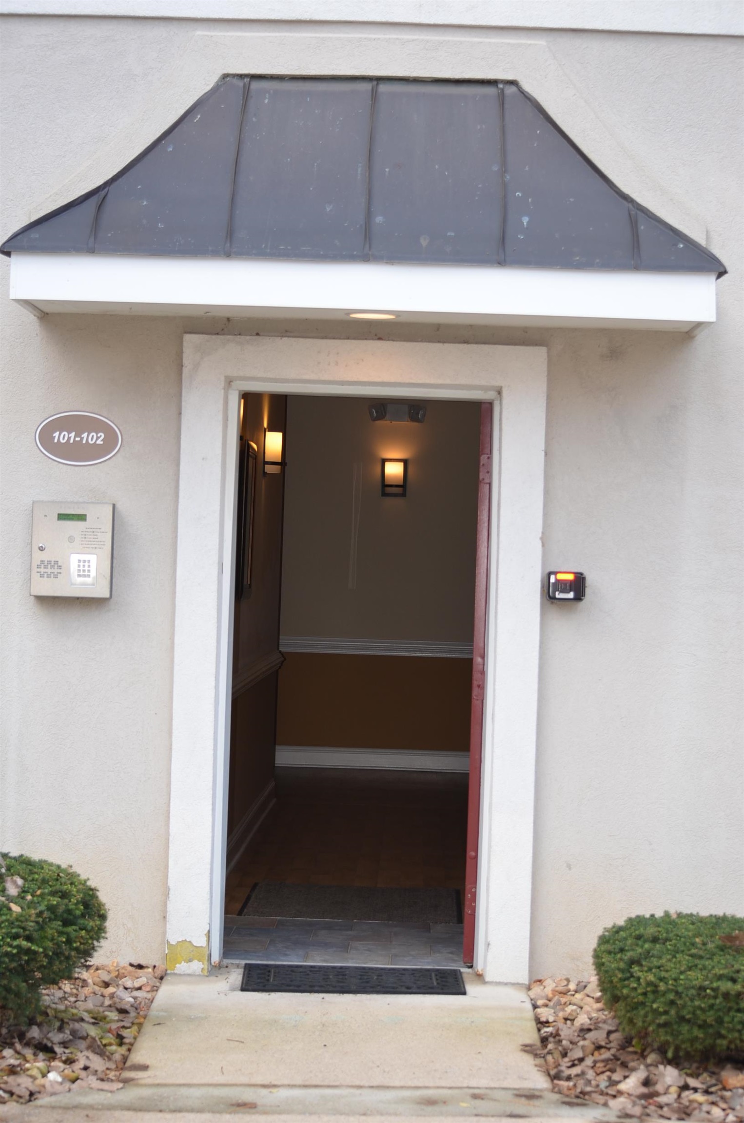 1410 N COALTER ST Unit: 101