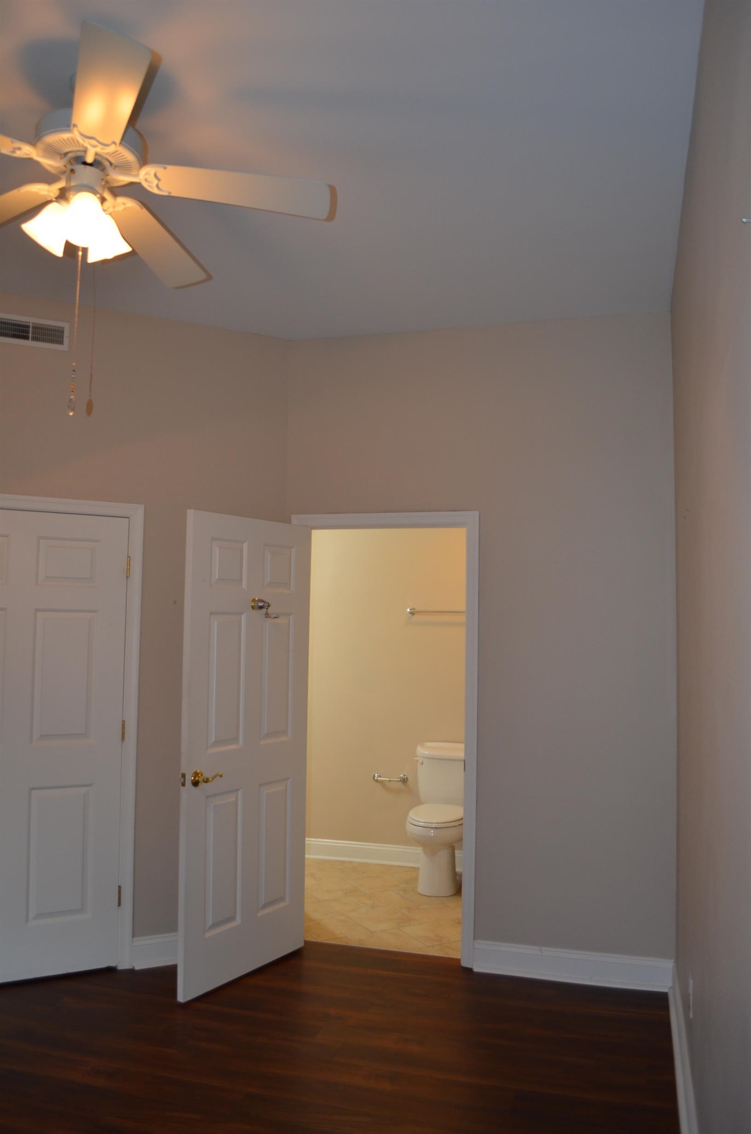 1410 N COALTER ST Unit: 101