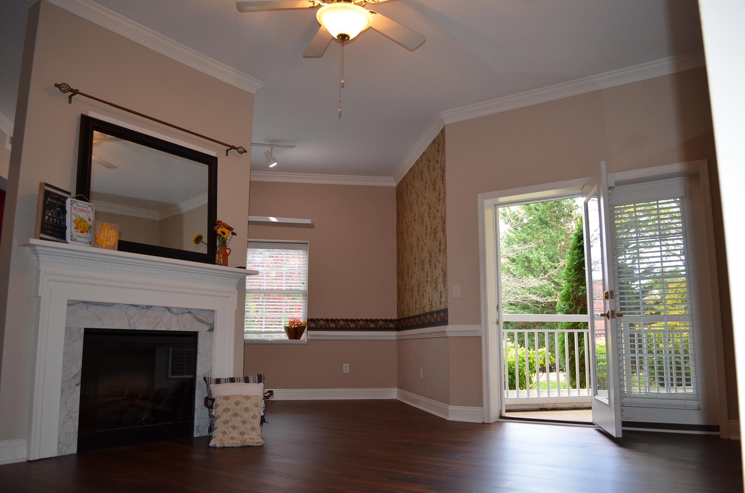 1410 N COALTER ST Unit: 101