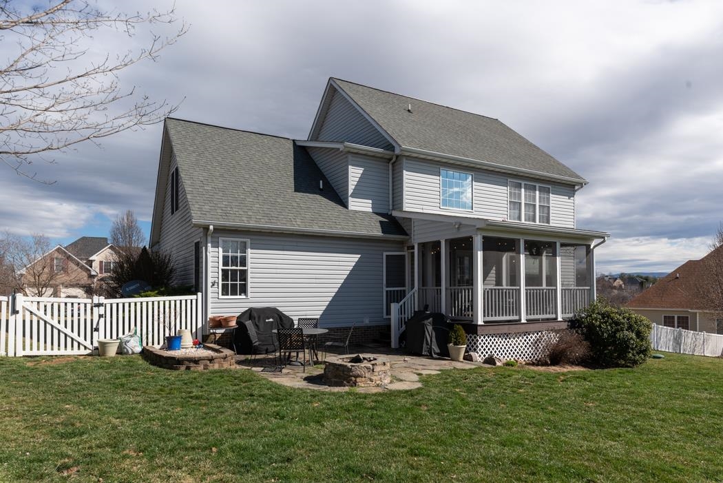 18 EREM WAY