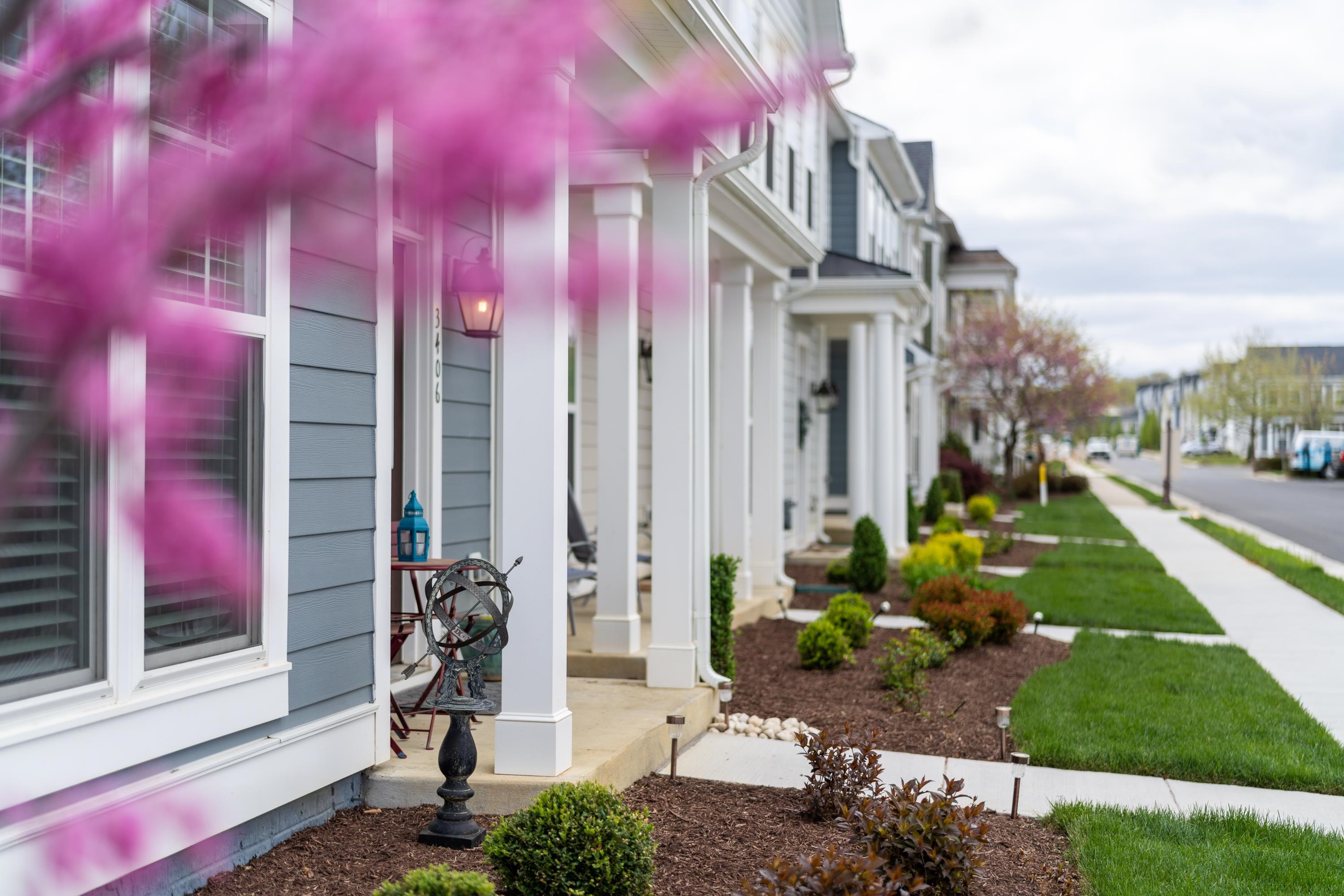 3406 CHARLESTON BLVD