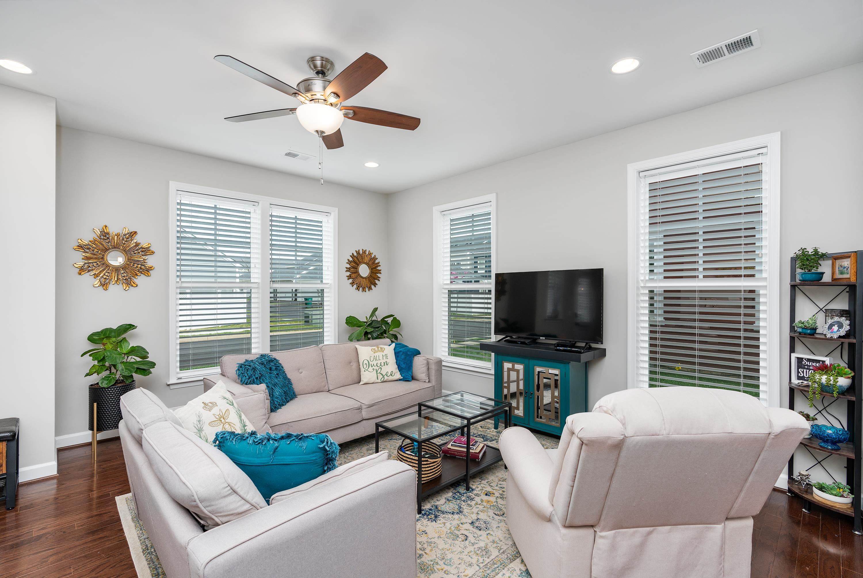 3406 CHARLESTON BLVD