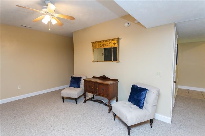 275 JESSAMINE PL