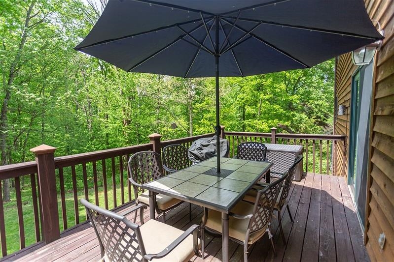 275 JESSAMINE PL