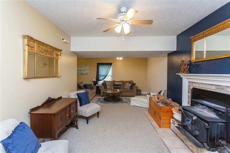 275 JESSAMINE PL
