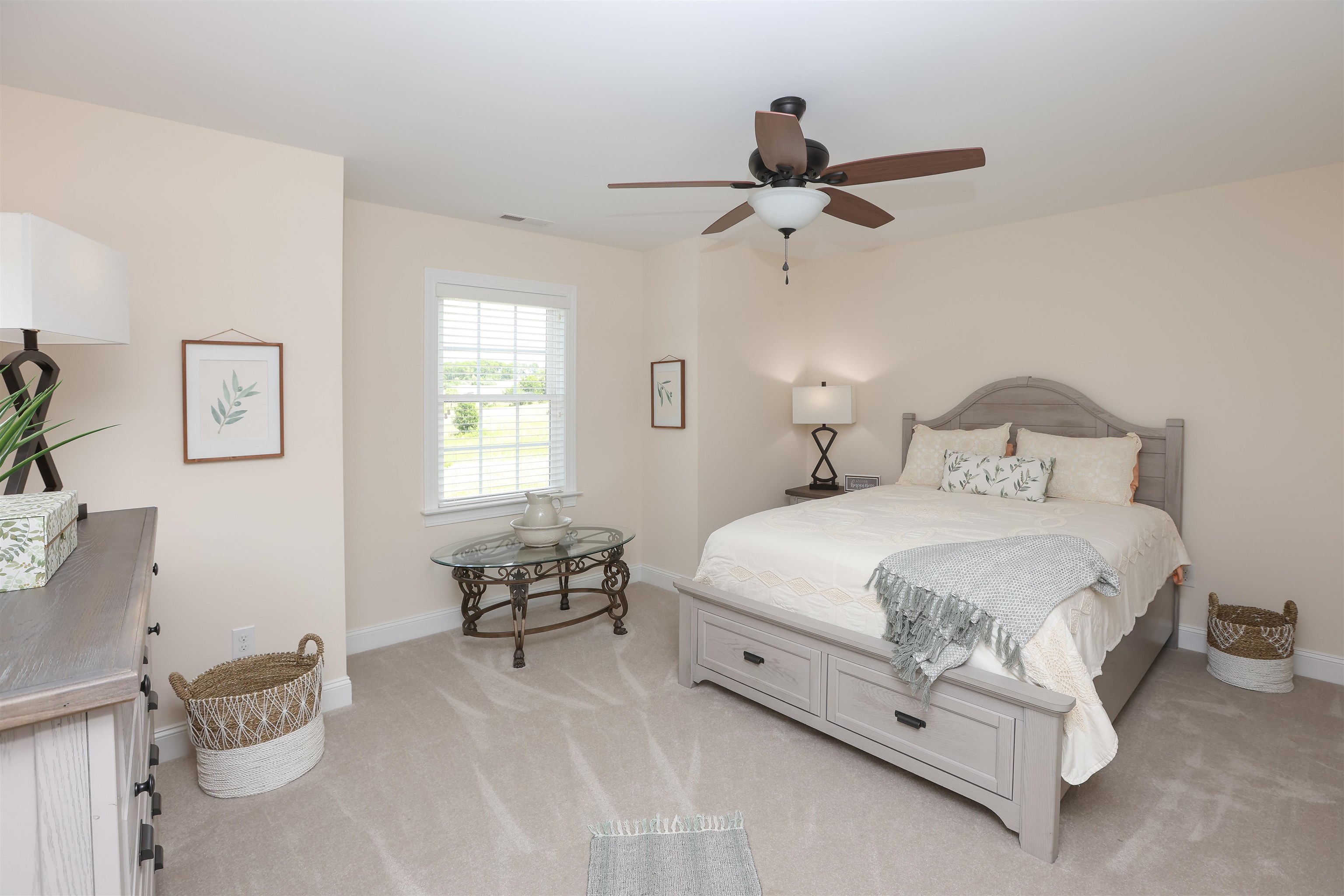 103 WHISPERING OAKS DR