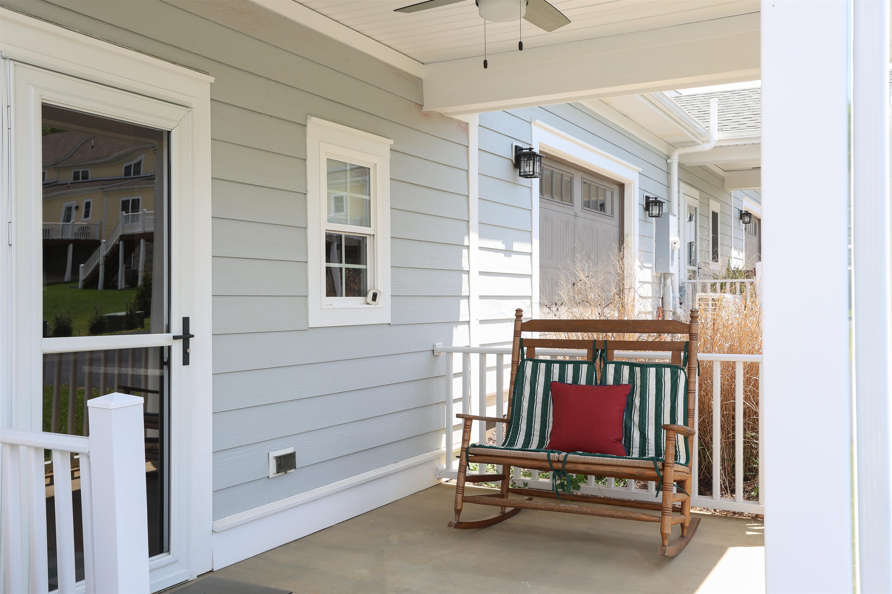 103 WHISPERING OAKS DR