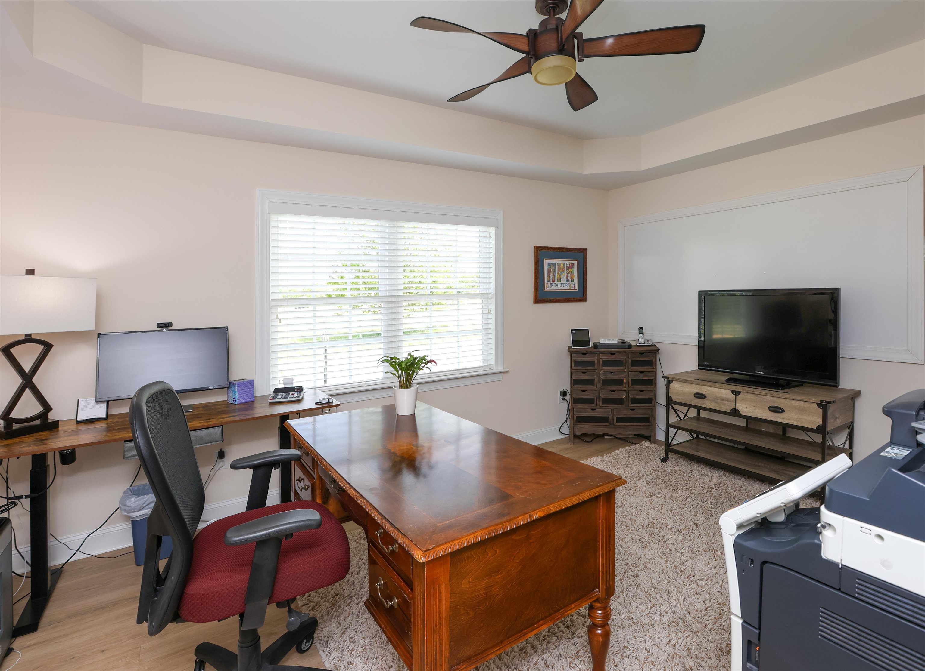 103 WHISPERING OAKS DR