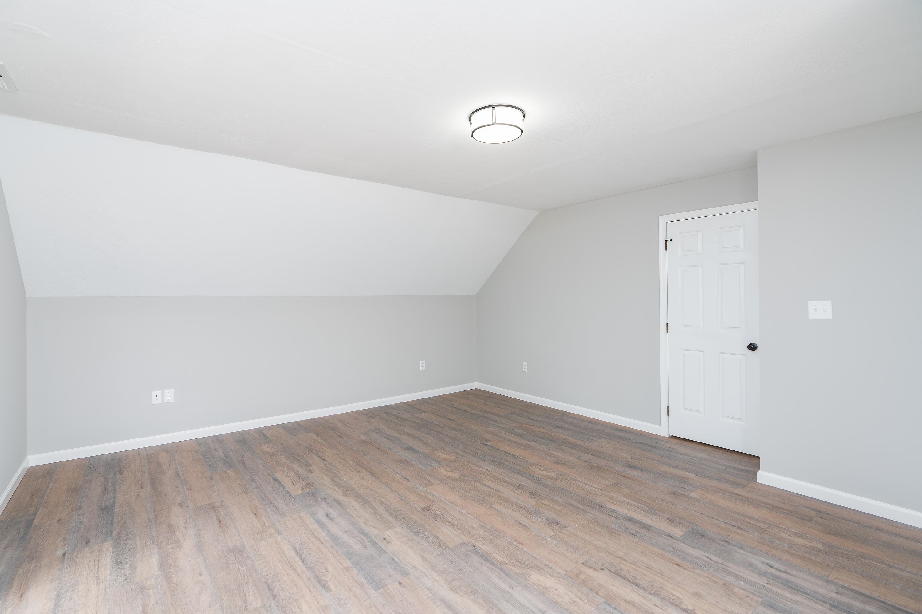 167 RAINTREE RD