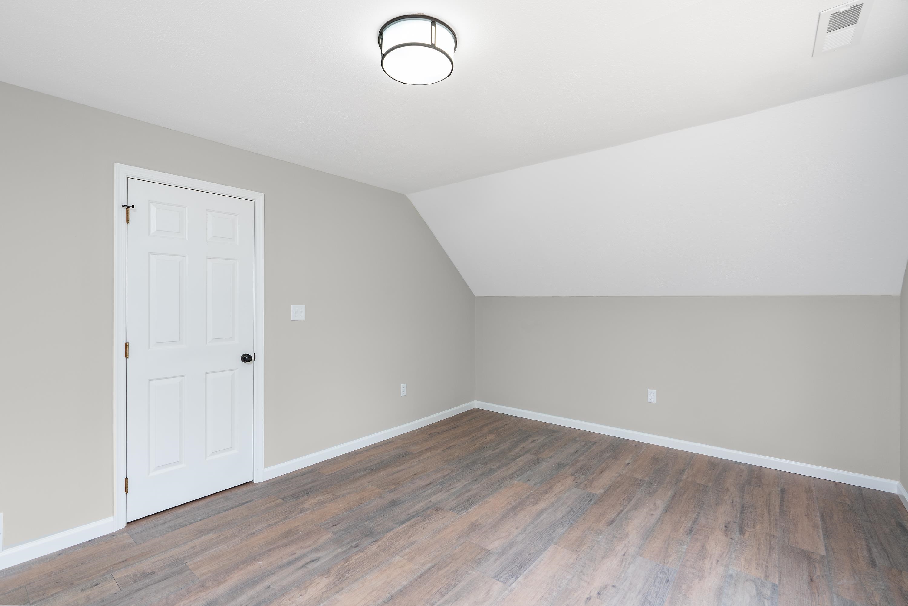 167 RAINTREE RD