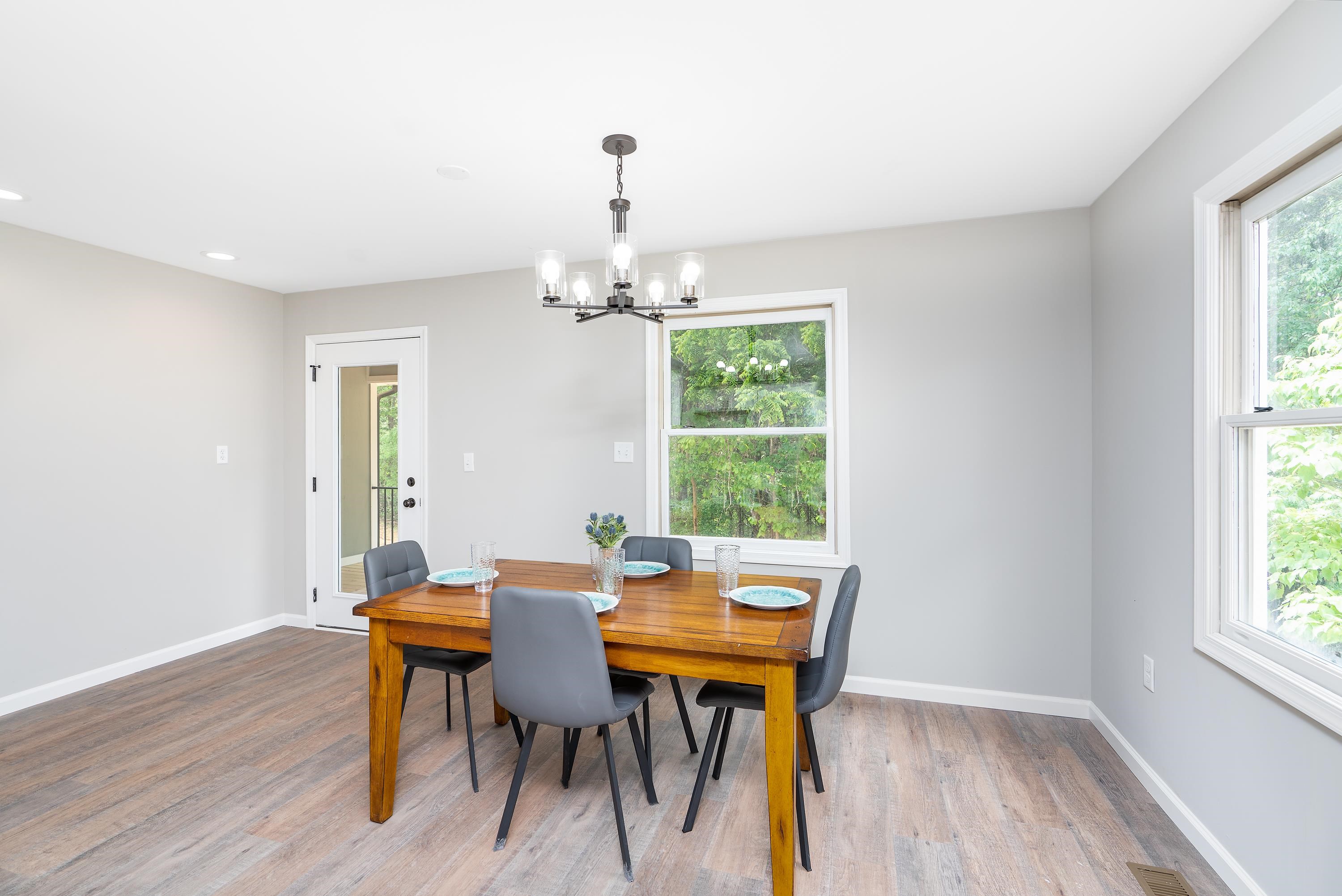 167 RAINTREE RD