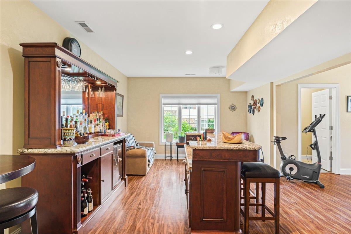 1678 SHERRY LN