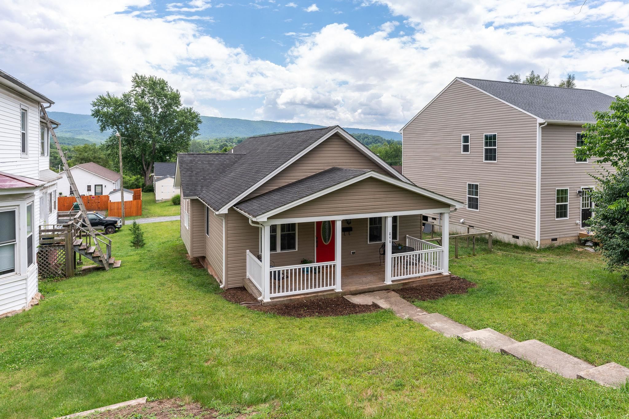 848 GRAYSON AVE