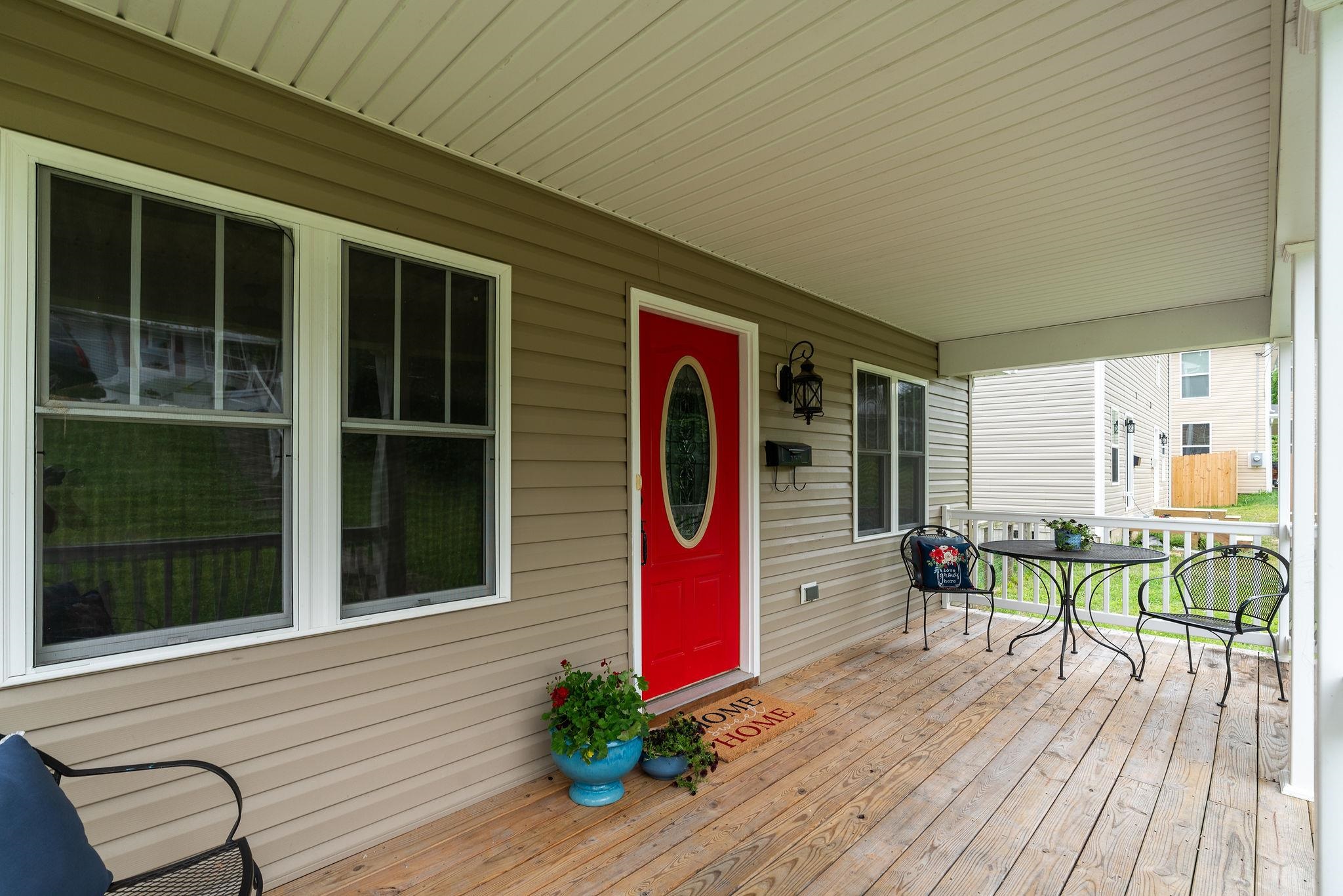 848 GRAYSON AVE