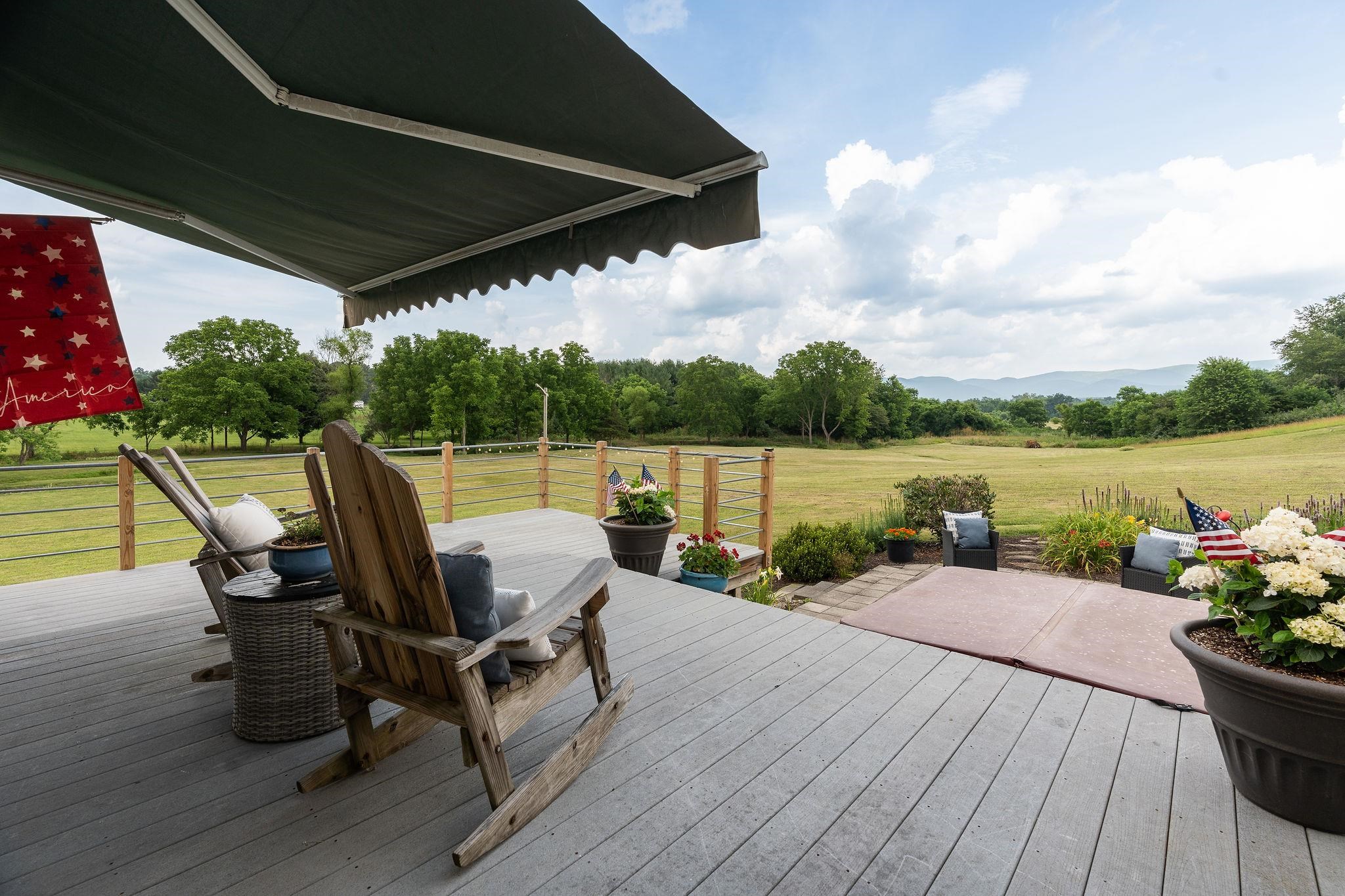 1373 ROCKFISH RD