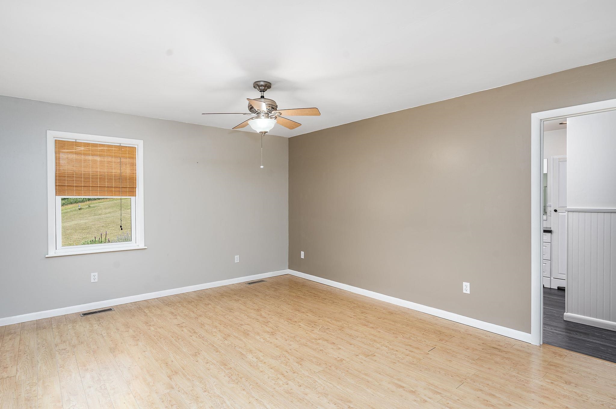 1373 ROCKFISH RD