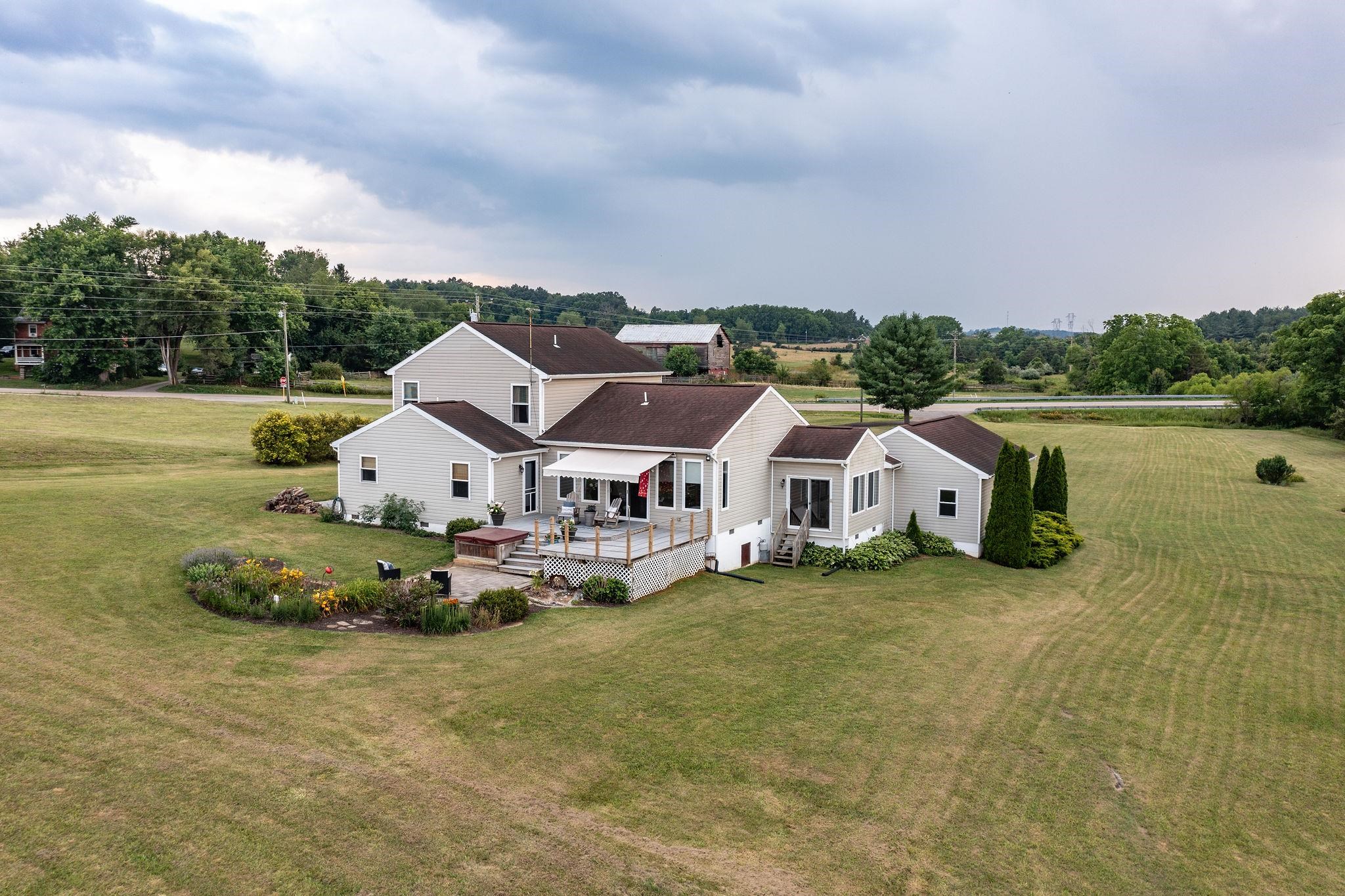 1373 ROCKFISH RD